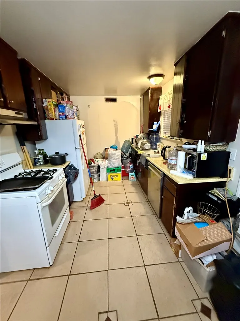 4010 S J, Oxnard, California 93033 home-pic-3