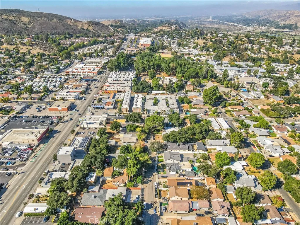 8421 Grenoble, Sunland, California 91040 home-pic-18