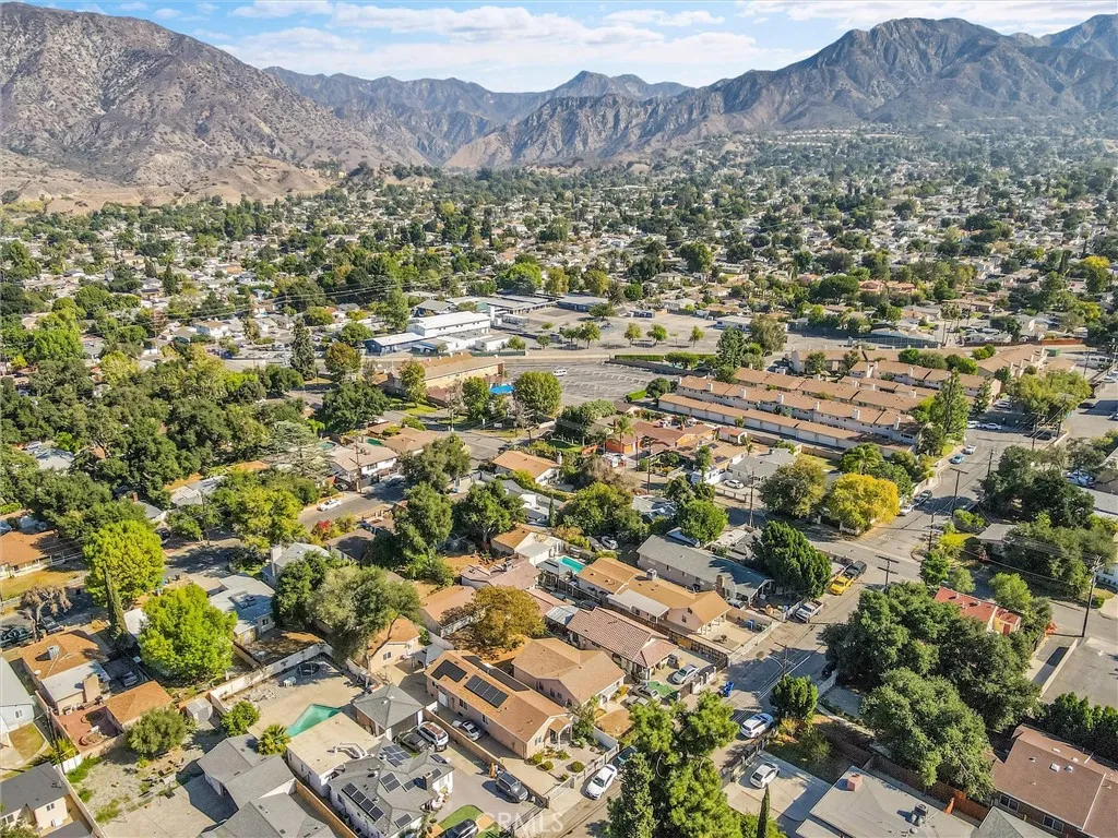 8421 Grenoble, Sunland, California 91040 home-pic-19