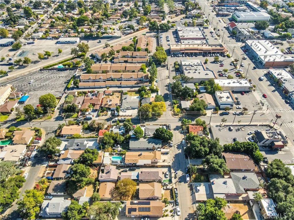 8421 Grenoble, Sunland, California 91040 home-pic-25
