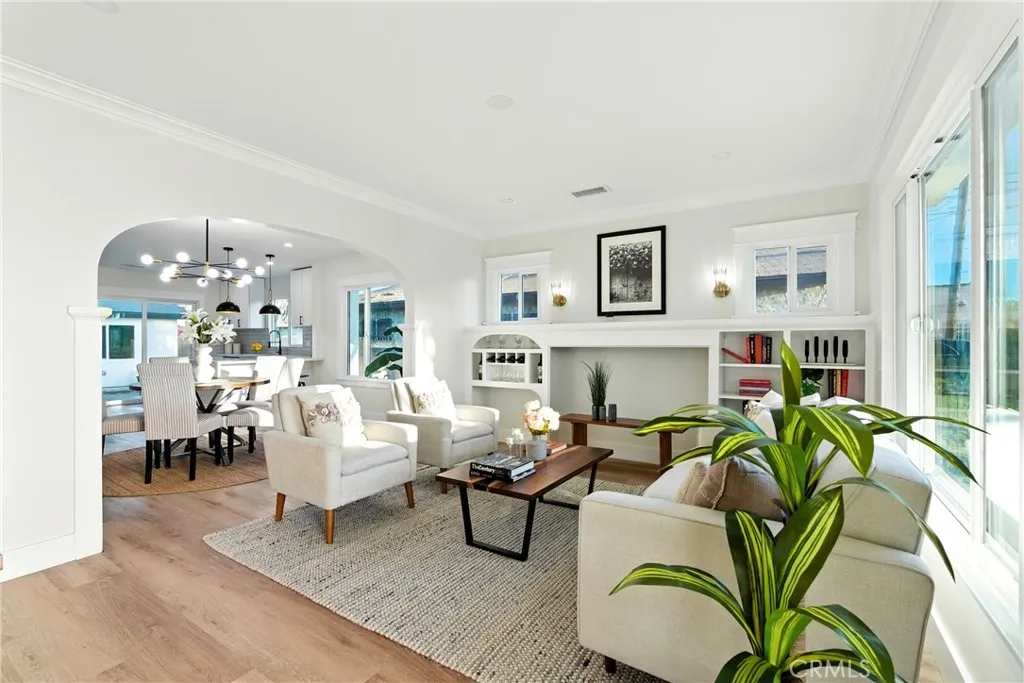 4340 2nd, Los Angeles, California 90008 home-pic-3