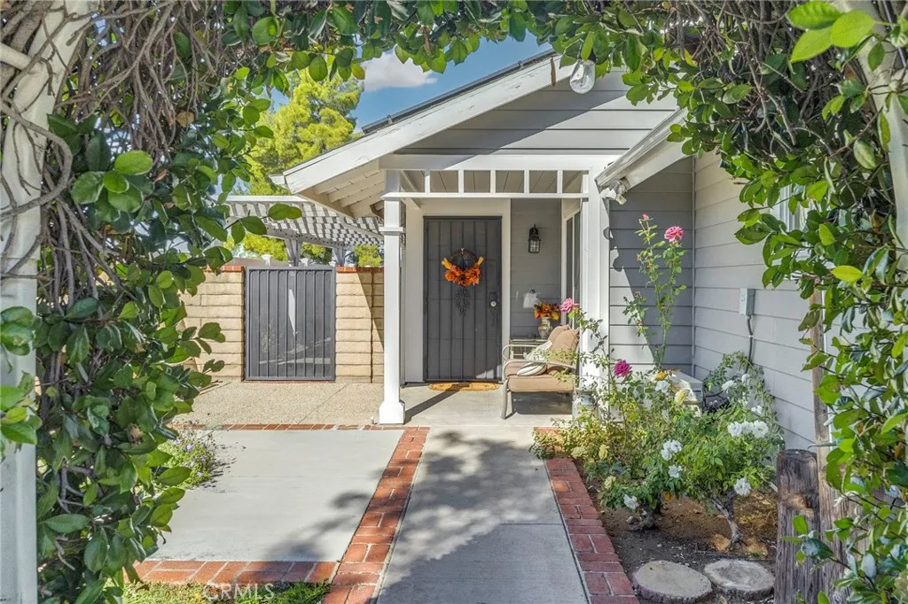 27829 Carnegie, Castaic, California 91350 home-pic-7