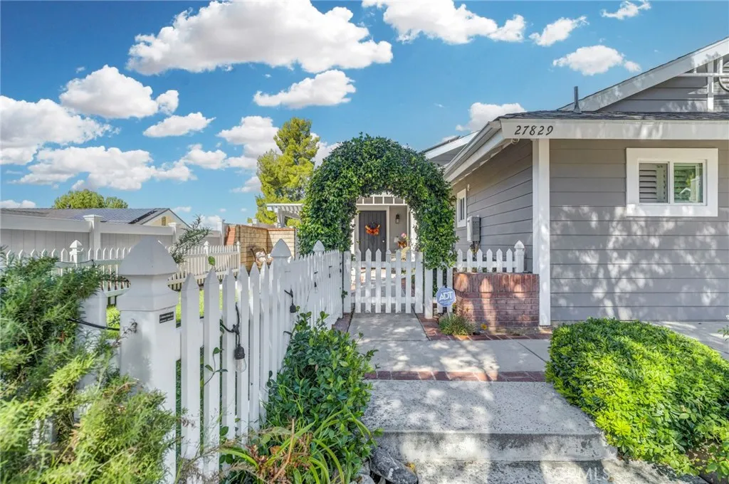 27829 Carnegie, Castaic, California 91350 home-pic-6