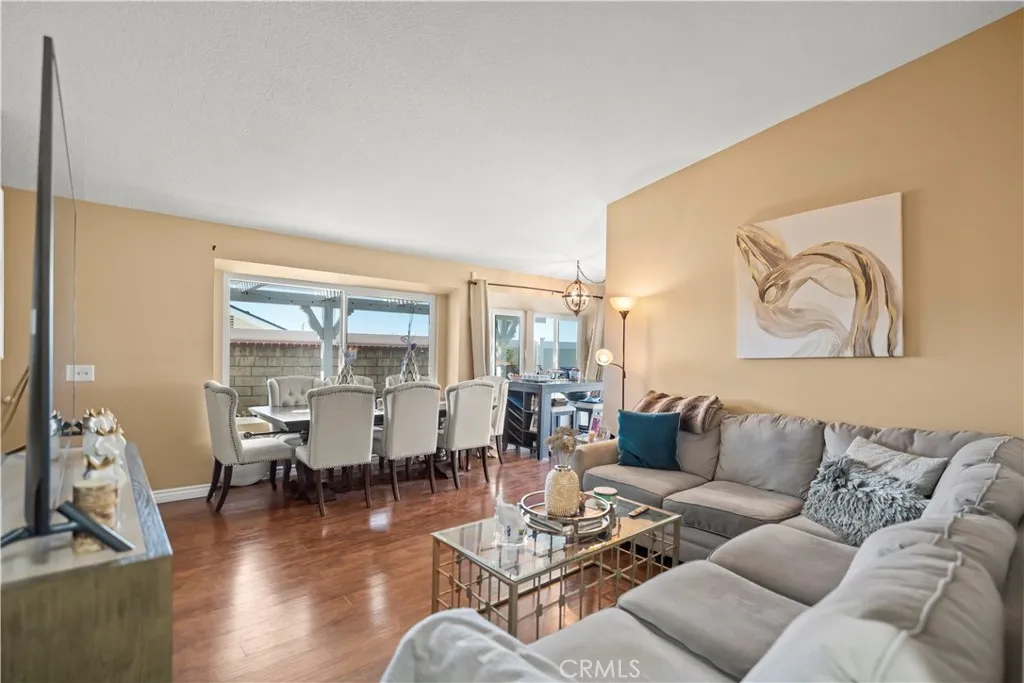 27829 Carnegie, Castaic, California 91350 home-pic-16