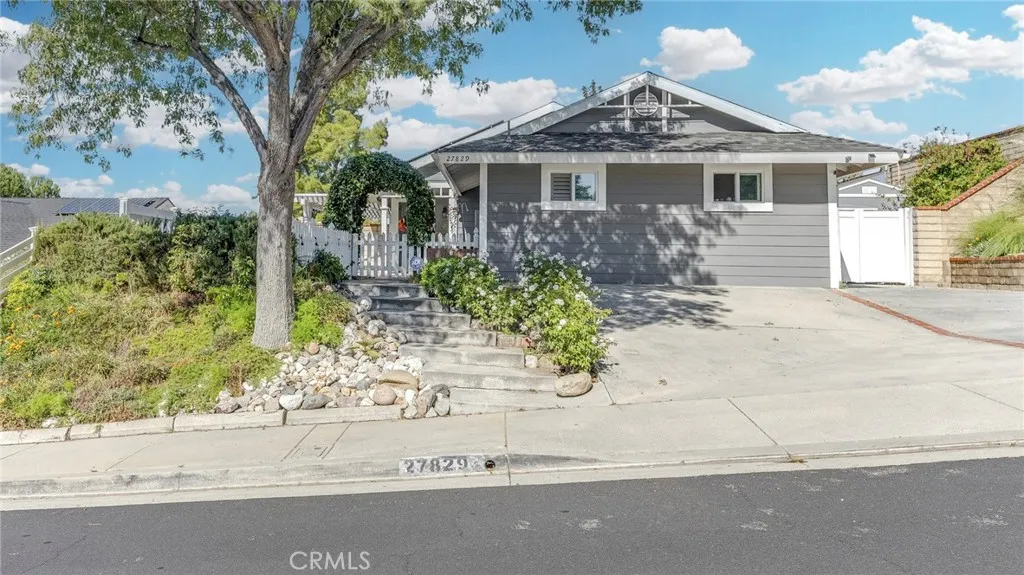 27829 Carnegie, Castaic, California 91350 home-pic-2