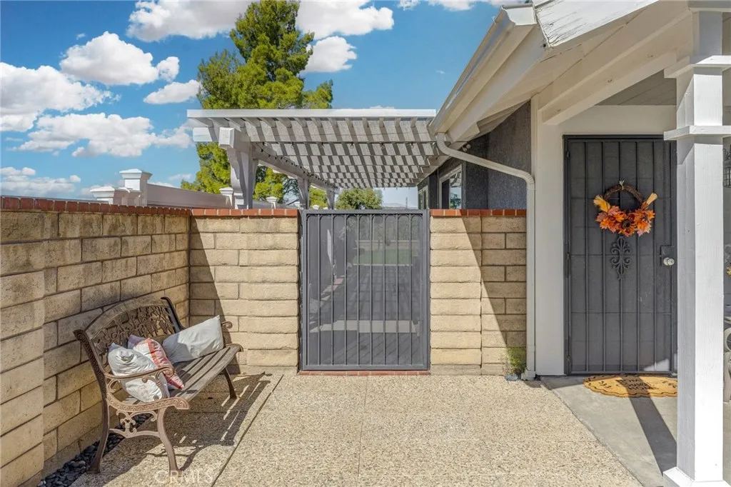 27829 Carnegie, Castaic, California 91350 home-pic-9