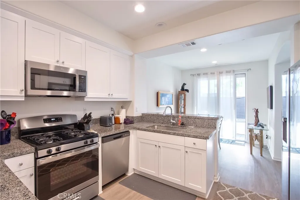 41976 Isadora 904, Murrieta, California 92562 home-pic-12