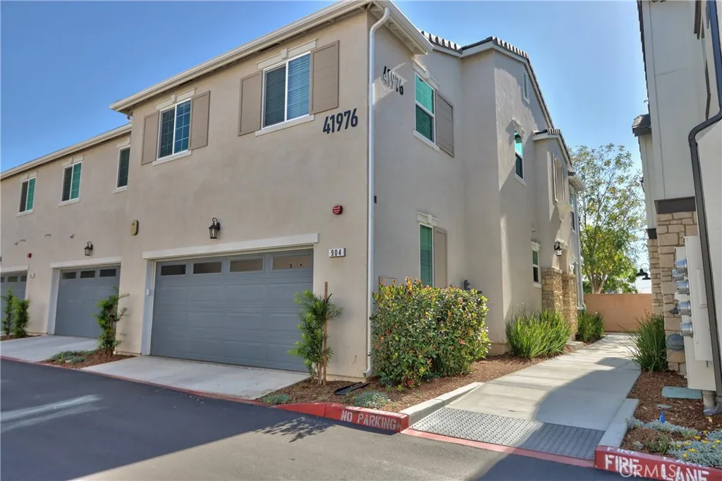 41976 Isadora 904, Murrieta, California 92562 home-pic-1