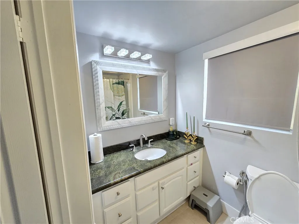 612 N Columbus Avenue 101, Glendale, California 91203 home-pic-16