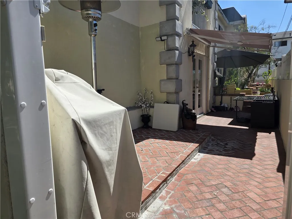 612 N Columbus Avenue 101, Glendale, California 91203 home-pic-19