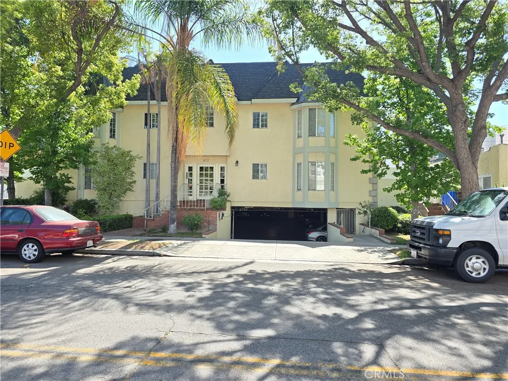 612 N Columbus Avenue 101, Glendale, California 91203 home-pic-0