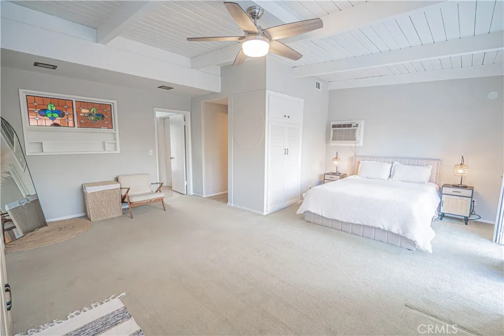 5006 Catalon, Woodland Hills, California 91364 home-pic-11