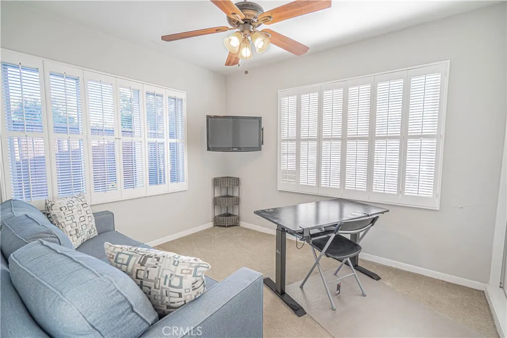 5006 Catalon, Woodland Hills, California 91364 home-pic-13