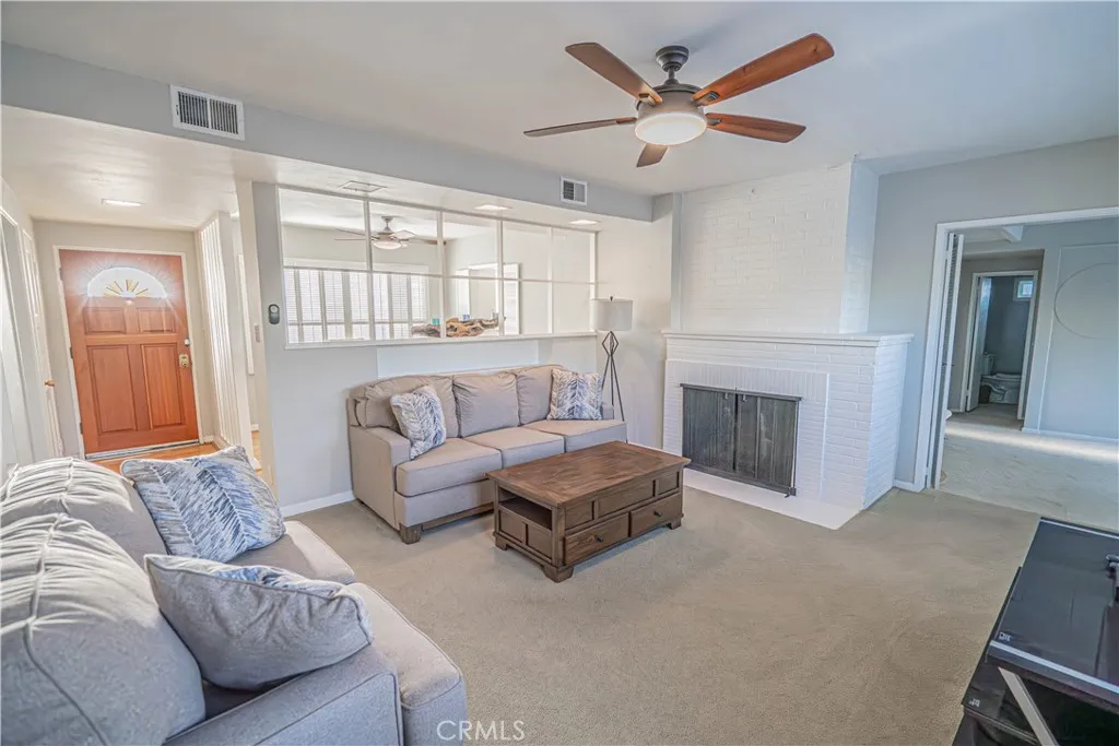 5006 Catalon, Woodland Hills, California 91364 home-pic-8