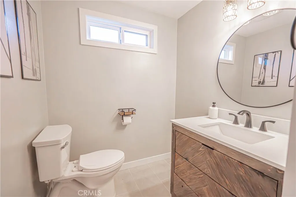5006 Catalon, Woodland Hills, California 91364 home-pic-12