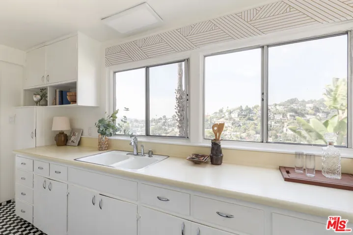 1803 Silverwood Terrace, Los Angeles, California 90026