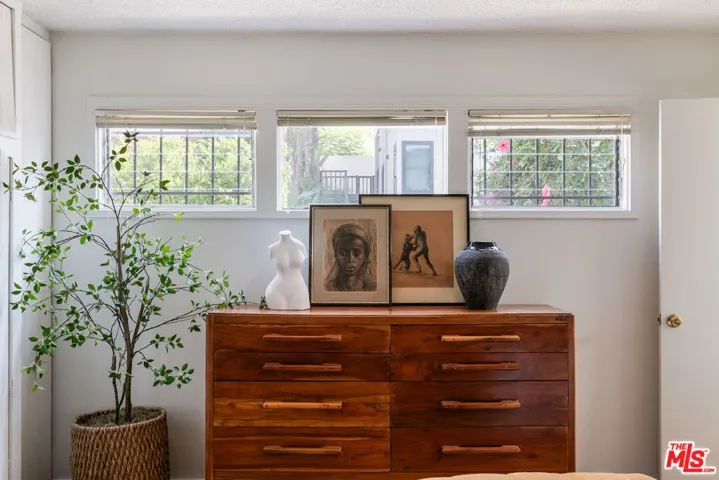 1803 Silverwood Terrace, Los Angeles, California 90026