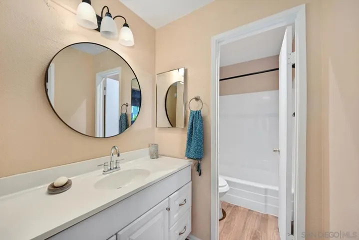 1361 Caminito Gabaldon F, San Diego, California 92108