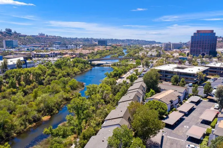 1361 Caminito Gabaldon F, San Diego, California 92108