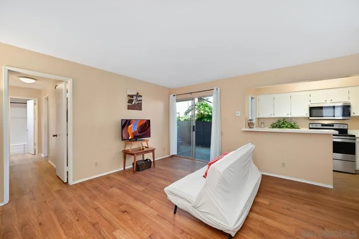 1361 Caminito Gabaldon F, San Diego, California 92108