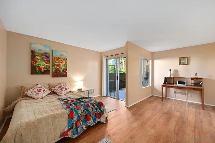 1361 Caminito Gabaldon F, San Diego, California 92108