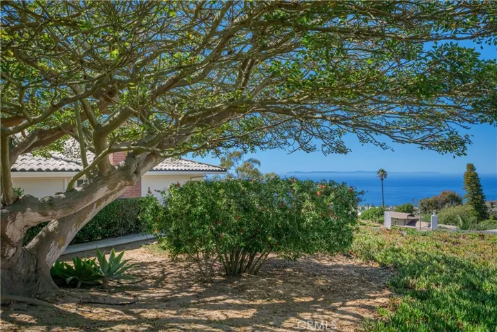 2867 Chateau Way, Laguna Beach, California 92651