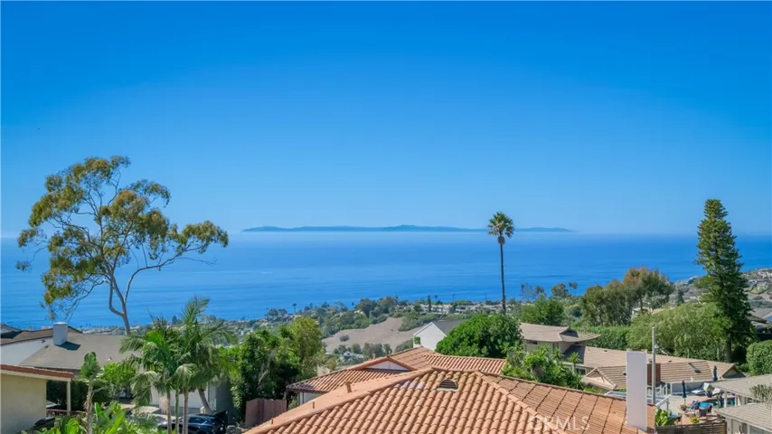 2867 Chateau Way, Laguna Beach, California 92651