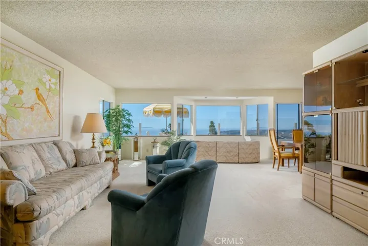 2867 Chateau Way, Laguna Beach, California 92651