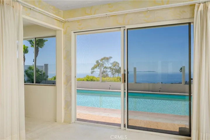 2867 Chateau Way, Laguna Beach, California 92651