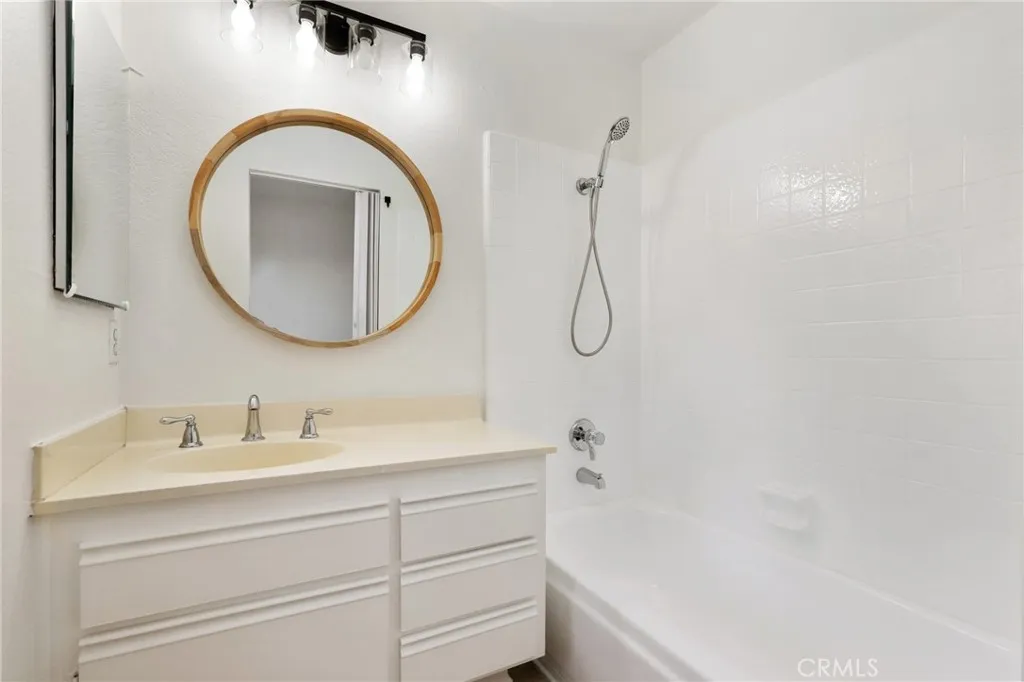 2000 Pacific Coast Highway 103, Huntington Beach, California 92648 home-pic-16