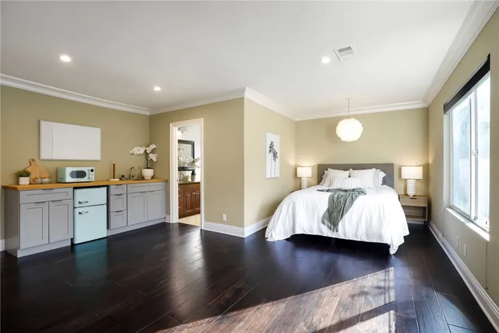 3654 Wrightwood Dr, Studio City, California 91604