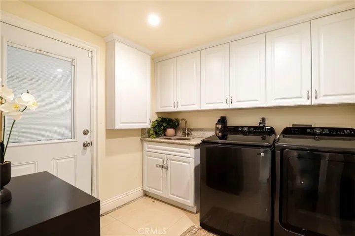 3654 Wrightwood Dr, Studio City, California 91604