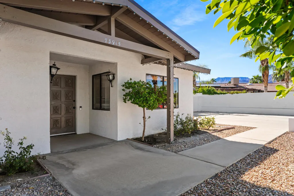 73915 Mountain View Avenue, Palm Desert, California 92260 home-pic-6