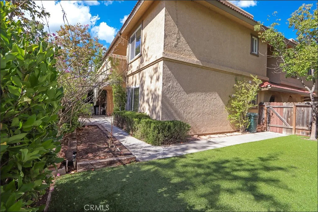 25272 Birch Grove, Lake Forest, California 92630 home-pic-2