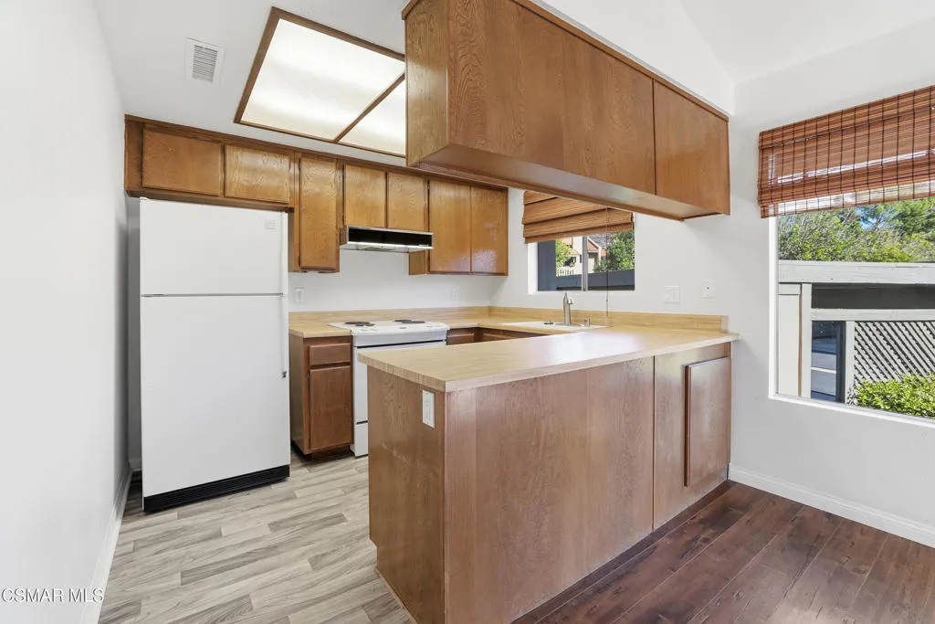 245 Oakleaf Drive 205, Thousand Oaks, California 91360 home-pic-7