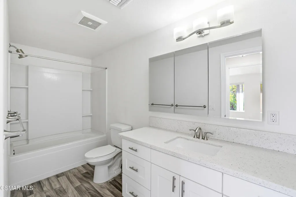 245 Oakleaf Drive 205, Thousand Oaks, California 91360 home-pic-18