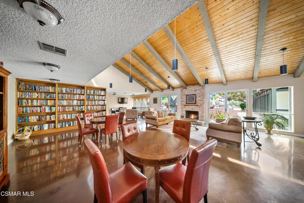 245 Oakleaf Drive 205, Thousand Oaks, California 91360 home-pic-23
