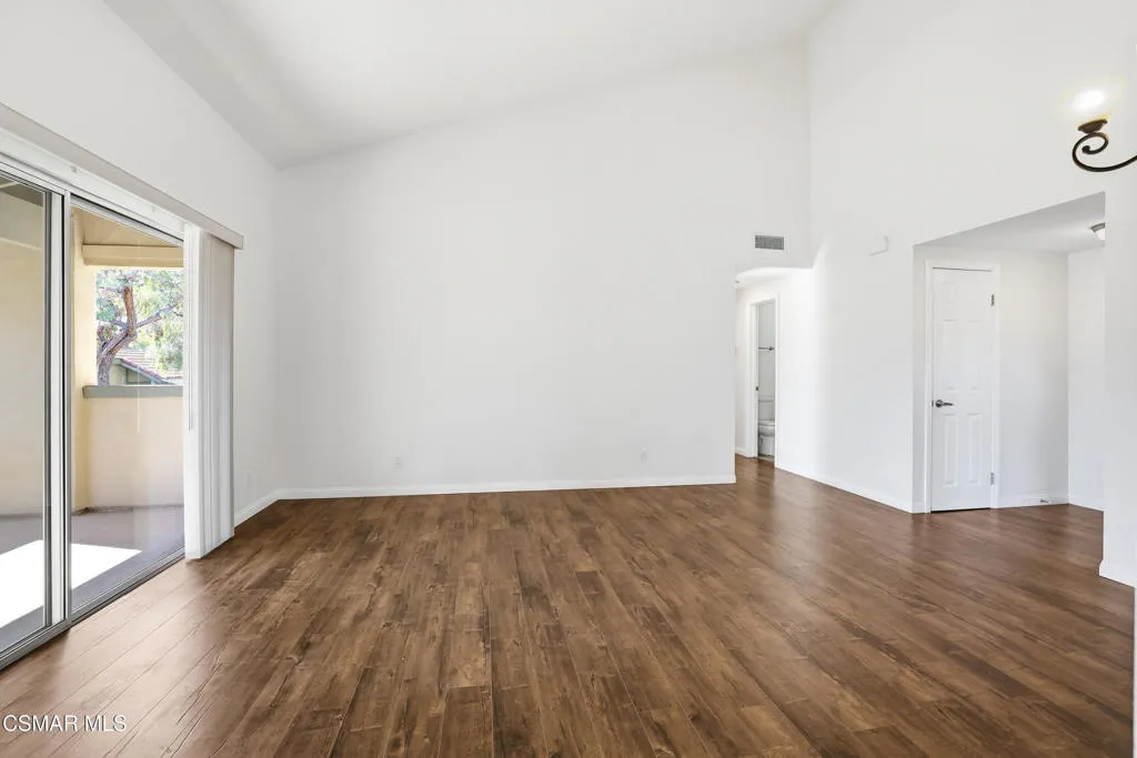 245 Oakleaf Drive 205, Thousand Oaks, California 91360 home-pic-12