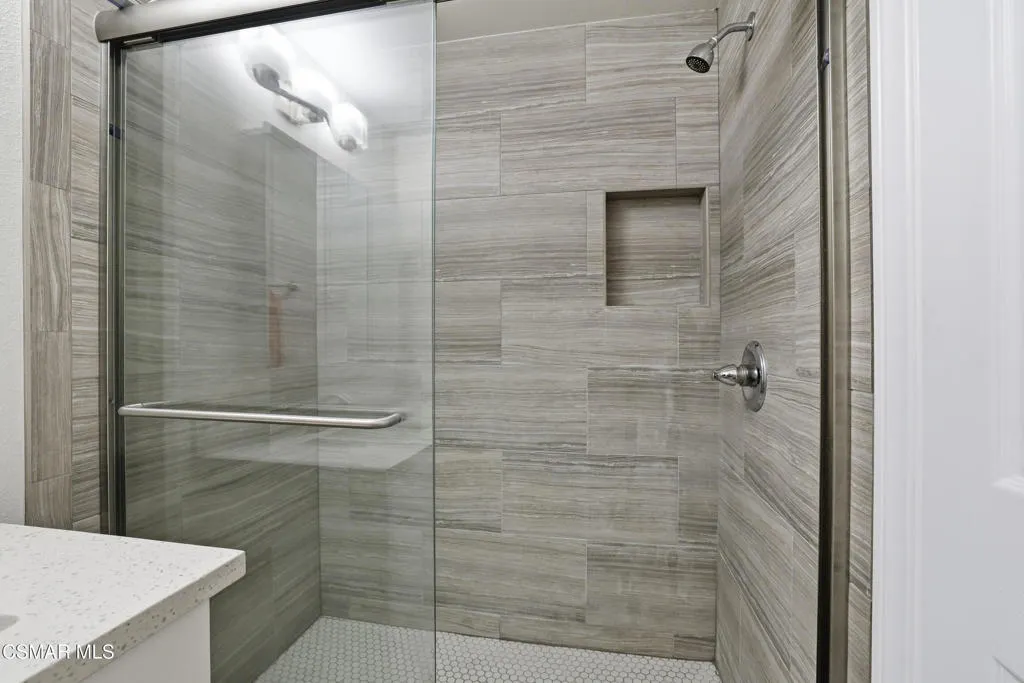 245 Oakleaf Drive 205, Thousand Oaks, California 91360 home-pic-15