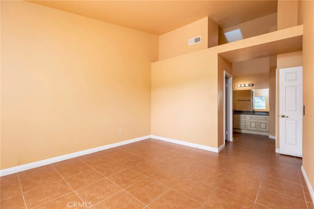 5664 Trevino, Banning, California 92220 home-pic-10