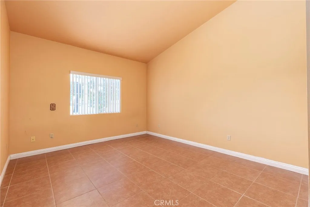 5664 Trevino, Banning, California 92220 home-pic-9