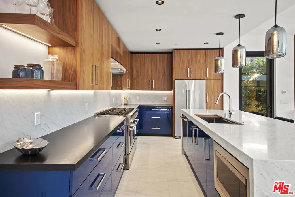 212 Bay Street 103, Santa Monica, California 90405 home-pic-12