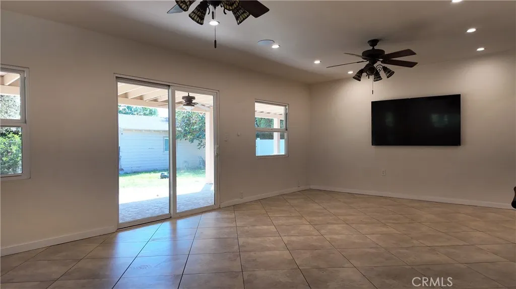 11320 Osborne, Sylmar, California 91342 home-pic-21