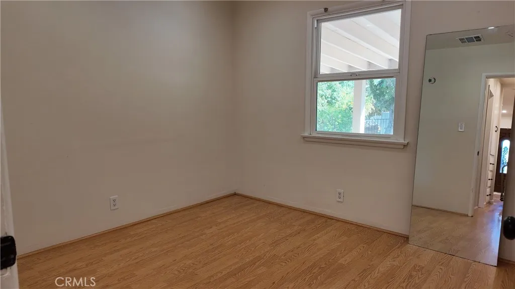 11320 Osborne, Sylmar, California 91342 home-pic-12