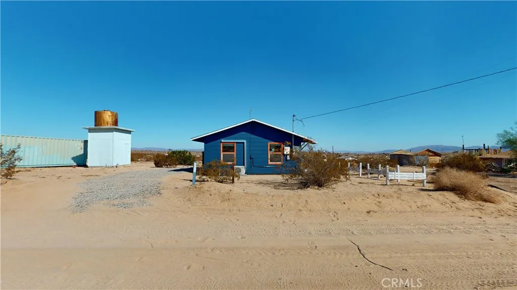 68310 Emerald, 29 Palms, California 92277 home-pic-5