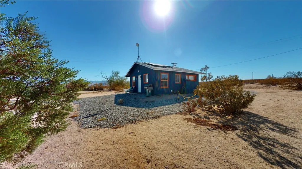 68310 Emerald, 29 Palms, California 92277 home-pic-9