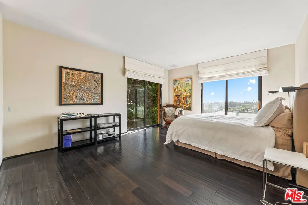 1255 Delresto Drive, Beverly Hills, California 90210 home-pic-48