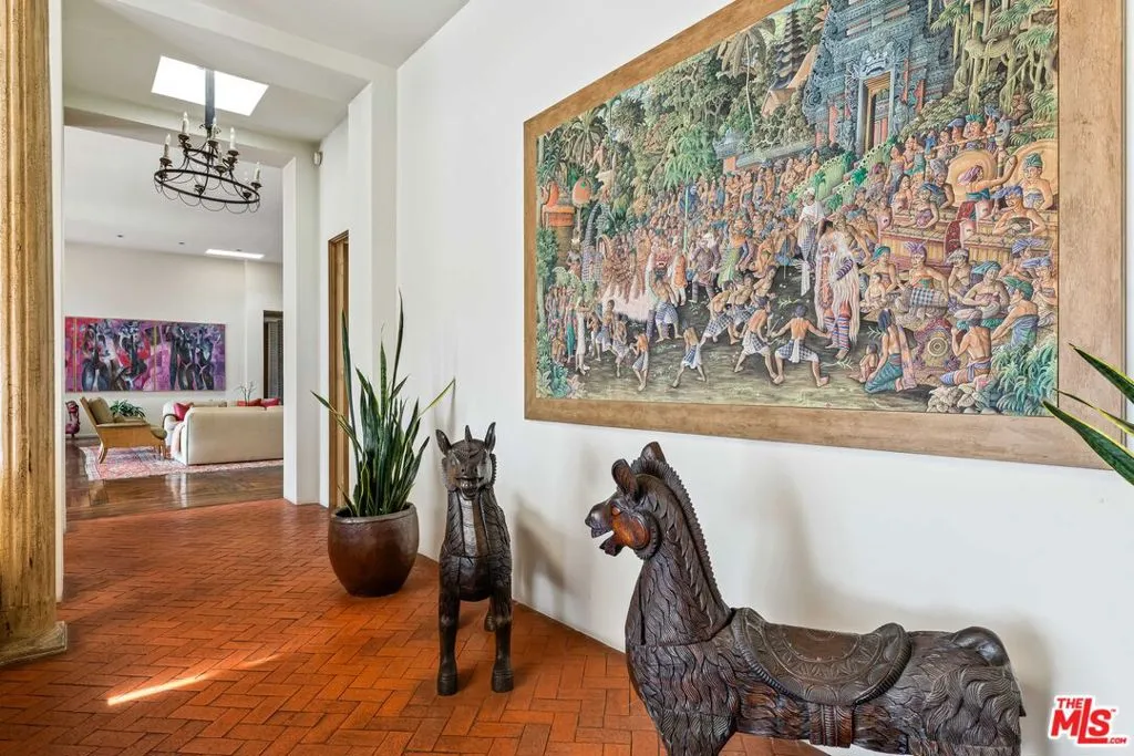 1255 Delresto Drive, Beverly Hills, California 90210 home-pic-21