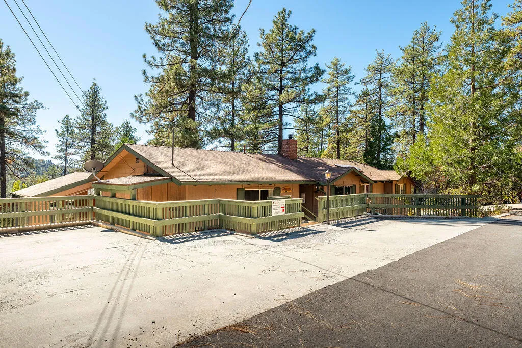 25580 Fir Street Street, Idyllwild, California 92549 home-pic-3