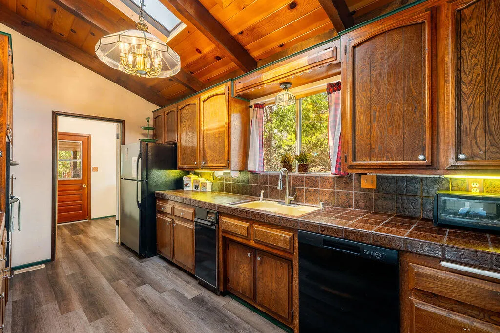 25580 Fir Street Street, Idyllwild, California 92549 home-pic-10